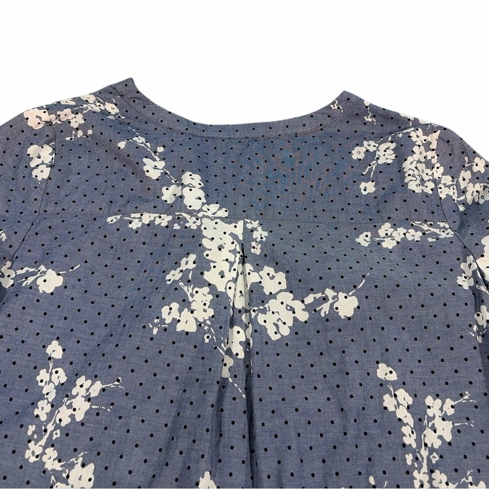 Talbots Womens Blue Floral Dot Chambray V Neck Long Sleeve Blouse Size M Top - Picture 7 of 9